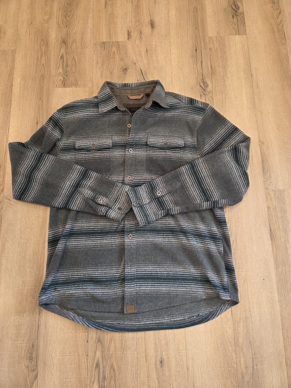 Dakota Grizzly Bowie Blanket Shirt Lg Blue Green Stripe Button Down Casual Warm